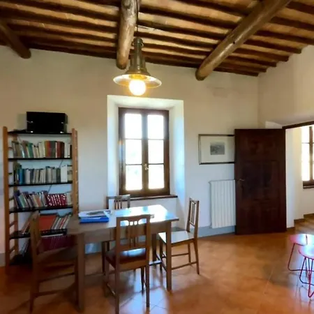 Con Ampio Giardino A Apartamento *