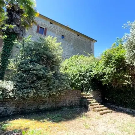 Apartamento Con Ampio Giardino A *